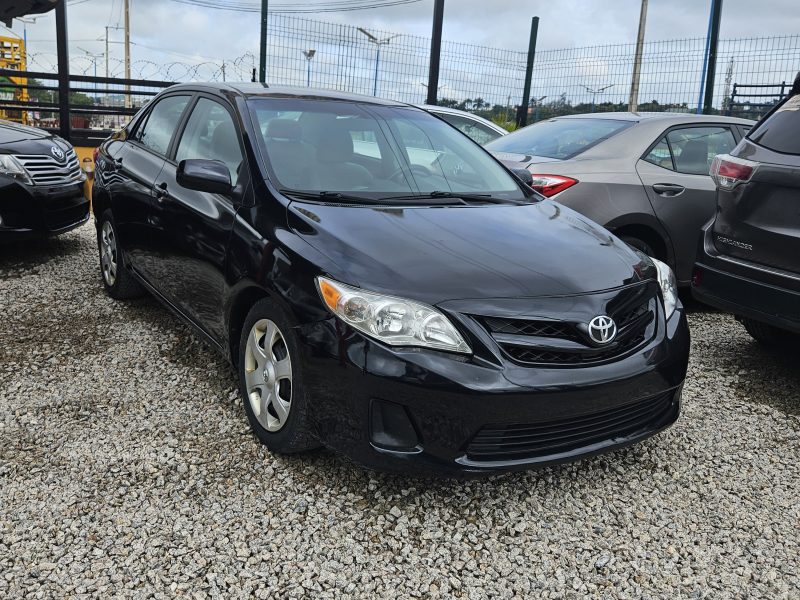 TOYOTA COROLLA 2013 MODEL