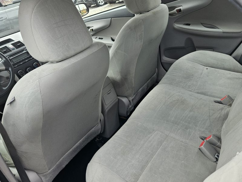 TOYOTA COROLLA 2013 MODEL