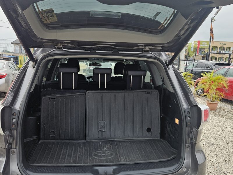 TOYOTA HIGHLANDER 2017 MODEL