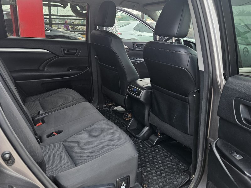 TOYOTA HIGHLANDER 2017 MODEL