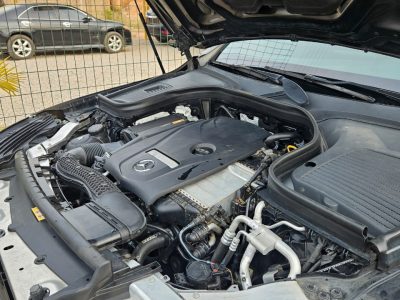 Mercedes Benz glc 2018 model. Panoramic roof