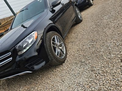 Mercedes Benz glc 2018 model. Panoramic roof