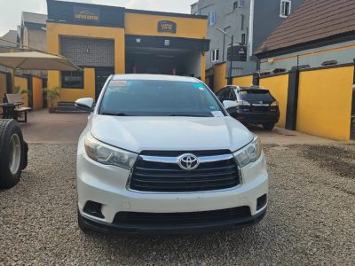 Toyota Highlander 2015 model v4, key, fabric interior, LE EDITION