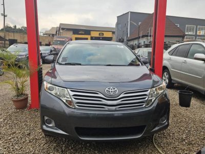 Toyota venza 2011.model 4plugs