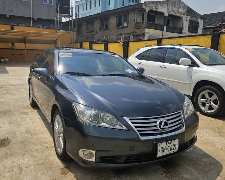 Lexus ES350 2011/12 model