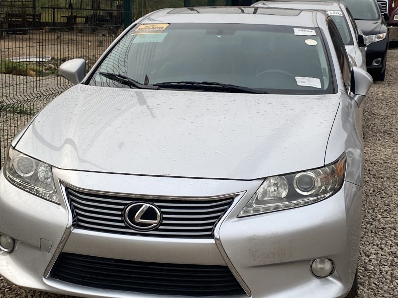 Lexus ES 350 2014 model