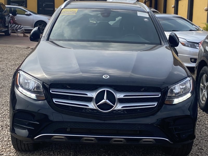 Mercedes Benz GLC 300 2018 model
