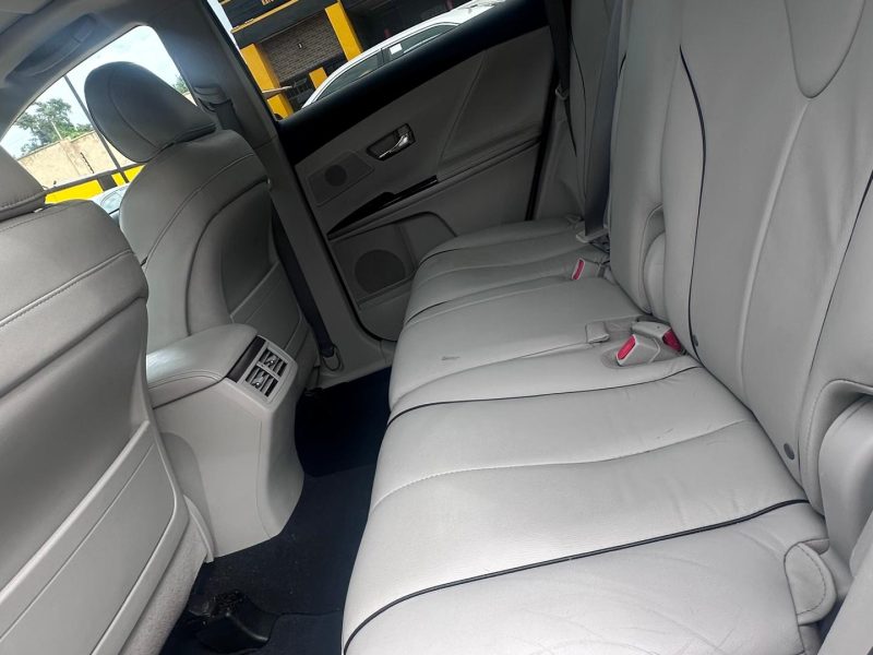 TOYOTA VENZA 2010