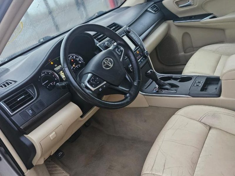 TOYOTA CAMRY XLE 2017 MODEL