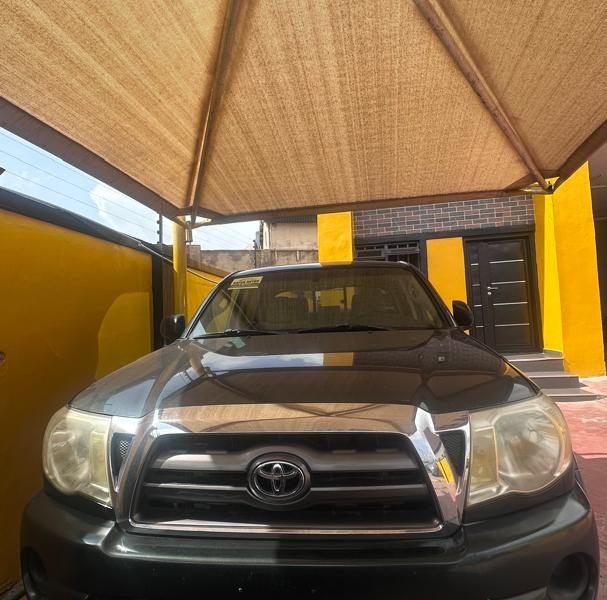 TOYOTA TACOMA 2010 MODEL