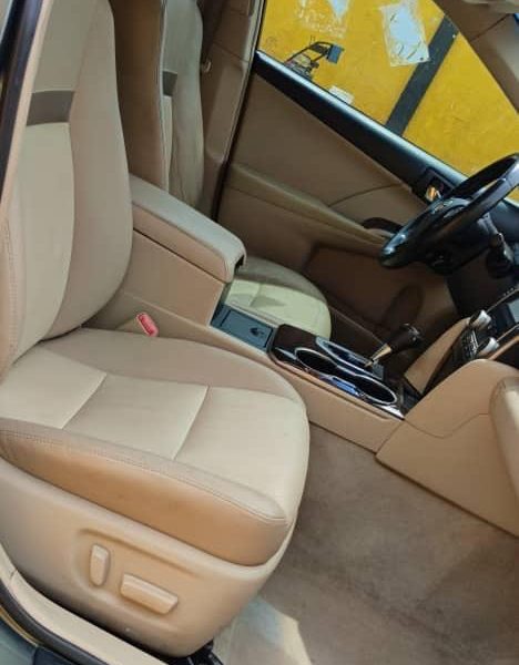 TOYOTA CAMRY XLE 2012 MODEL