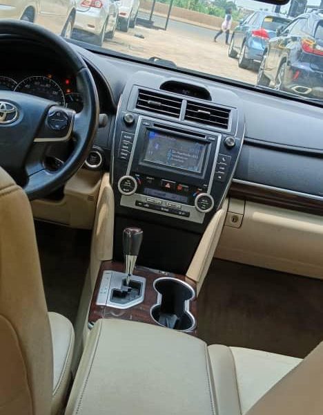 TOYOTA CAMRY XLE 2012 MODEL