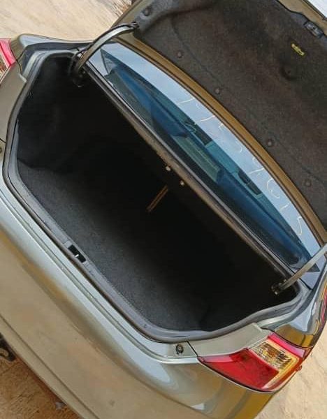 TOYOTA CAMRY XLE 2012 MODEL
