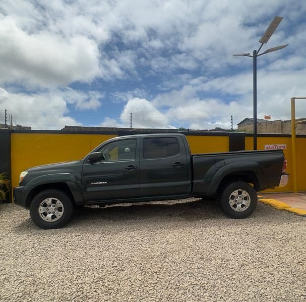 TOYOTA TACOMA 2010 MODEL